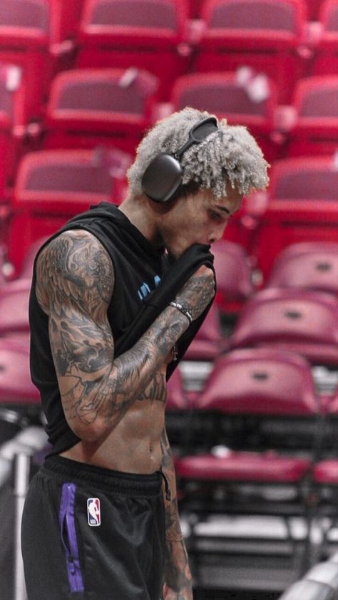 Kelly Oubre Jr Aesthetic, Hot Basketball Players, Kelly Oubre Jr Wallpaper, Kelly Oubre Jr, Kelly Oubre, Minimalist Tattoo Ideas, Nba All Star, Basketball Moves, Basketball Players Nba