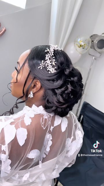 Trending Bridal Hairstyles, Bridal Packages, Bridal Wedding Hair, Long Hair Updo, African Print Dress Designs, Beauty Influencer, Wedding Hair Inspiration, Orlando Wedding, Bridal Hair And Makeup