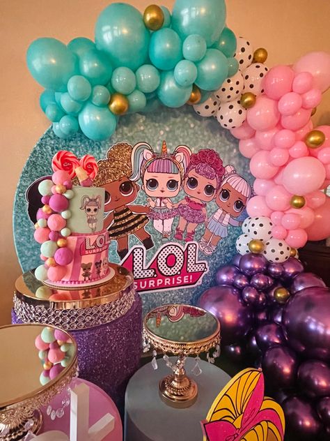 Surprise Party Themes, Suprise Birthday, Doll Birthday Cake, Two Tier Cake, 5th Birthday Party Ideas, Custom Birthday Cakes, Birthday Party Decorations Diy, Tier Cake, Birthday Surprise Party