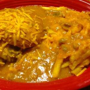 Green Chili Sloppers | Allrecipes Hatch Green Chile Recipes Ground Beef, Hamburger Board, Southwest Food, Texas Recipes, Green Chili Pork, Green Chile Recipes, Green Chili Sauce, Green Chili Recipes, Mexican Dips