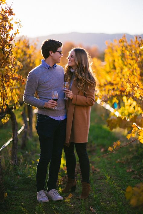 Winery Family Photoshoot, Vineyard Engagement Shoot, Winery Photoshoot, Vineyard Photos, Winery Photos, Vineyard Engagement Photos, Vineyard Engagement, Wine Tasting Outfit, Wine Outfit