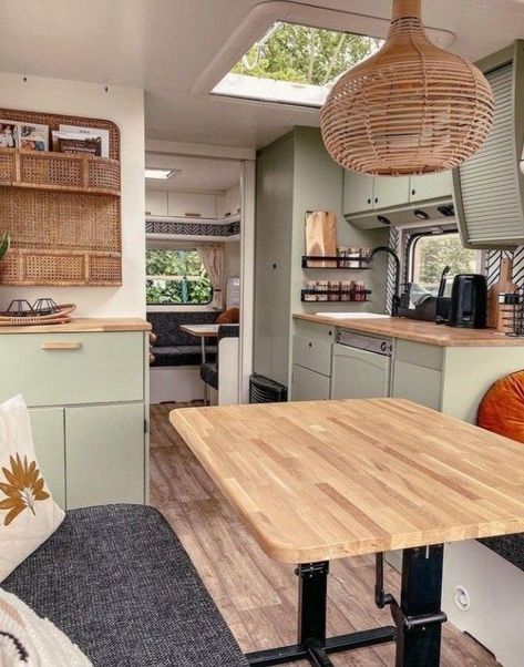 Old Caravan Makeover, Husvagn Makeover, Caravan Kitchen, Old Caravan, Caravan Makeover, Caravan Renovation, Caravan Interior, Camper Decor, Camping Life