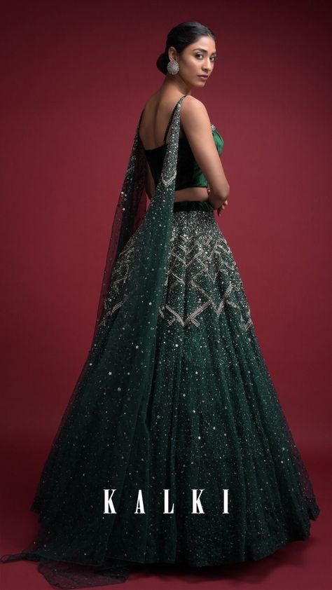 Dark Color Lehenga, Green Velvet Lehenga, Midnight Theme, Embellished Lehenga, Indian Lengha, Western Weddings, Latest Lehenga Choli, Sangeet Outfit, Velvet Lehenga