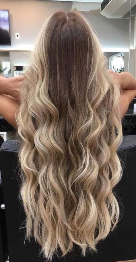 Thick Blonde Highlights, Medium Dark Hair, Blonde Highlights Ideas, Deep Brown Hair, Beige Blonde Balayage, Brunette With Blonde Highlights, Brown Hair With Blonde, Dark Chocolate Brown Hair, Hair With Blonde Highlights