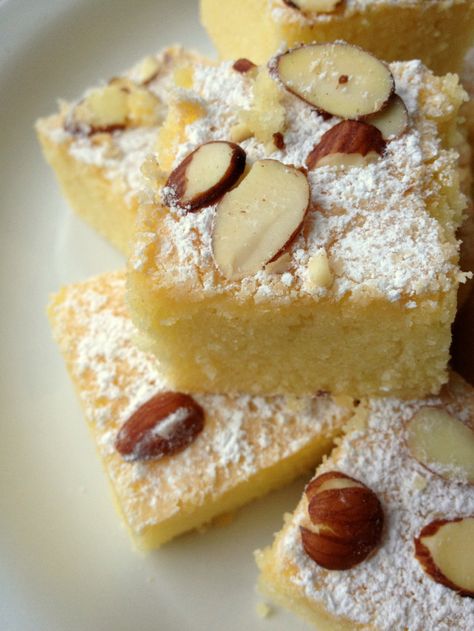 Almond Paste Recipes, Almond Desserts, Almond Bars, Almond Paste, Dessert Dips, Bar Cookies, Cake Bars, Baked Dessert Recipes, Almond Cakes