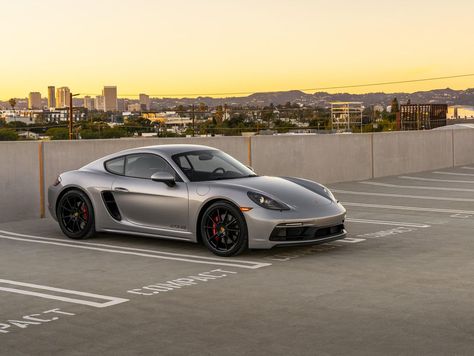 Car Aesthetic Wallpaper, Porsche 718 Cayman Gts, Porche Car, Cayman 718, Car Accessories Aesthetic, Porsche Boxter, Custom Porsche, Porsche 718 Boxster, Porsche 718 Cayman