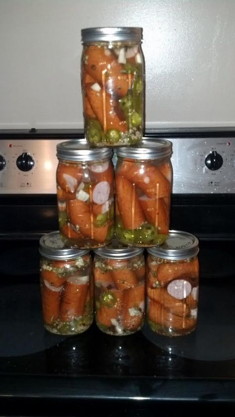 Q-tip's pickled sausage! 5.00 stars, 2 reviews. "awesome :beer" @allthecooks #recipe #pickled #cold #sausage #easy Lorena Bobbit, Pickled Sausage Recipe, Pickled Meat, Pickled Sausage, Pickled Foods, Preserving Foods, Canning Pickles, Sausage Making, Canning Food