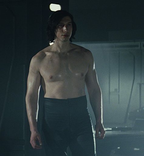 Hi-res shirtless Kylo Ren Kylo Ren Tumblr, Ren Star Wars, Star Wars Villains, Kylo Ren And Rey, Kylo Ren Adam Driver, Handy Wallpaper, Star Wars Character, Ripped Body, Star Wars Kylo Ren