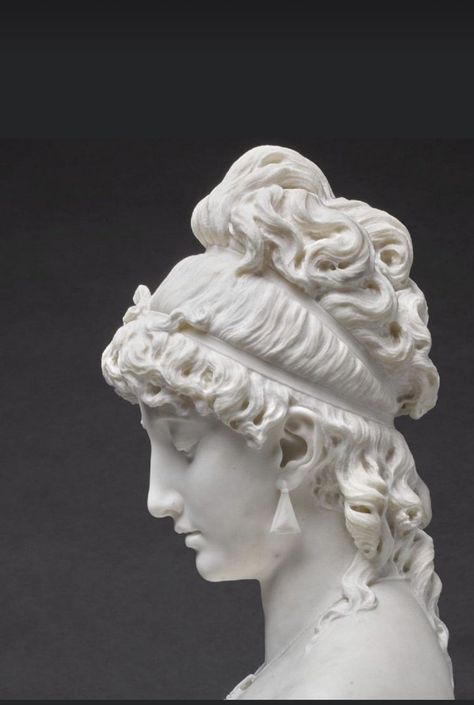 Greek Statue Side Profile, Greek Side Profile, Ancient Greece Fashion, Aesthetic Sculpture, Greek Goddess Statue, Sculpture Reference, Sculpted Hair, Profile Drawing, Anatomy Sculpture