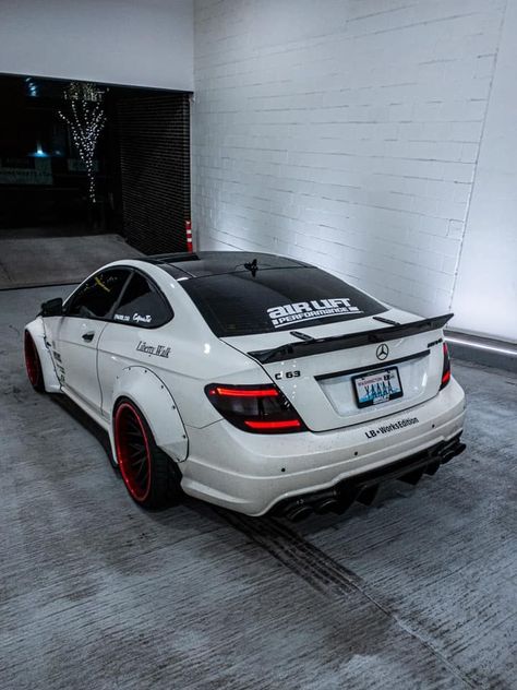 Mercedes C63 AMG LB-Works Mercedes Benz W204 Modified, Mercedes Modified, C63 Amg W204, Mercedes C350, Nissan Gtr Wallpapers, Mercedes W204, Merc Benz, Mercedes C63 Amg, C 63 Amg