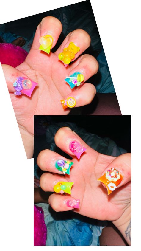 Duck shape nails multi jelly colors with candy charms donut charms kiss charms gummy bear nails Acrylic Jelly Nails, Acrylic Duck Nails, Nails Rainbow, Duck Nails, Nail Candy, Jelly Nails, Jelly, Charms, Candy