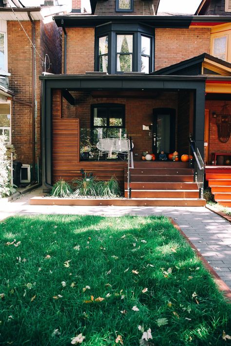 Exterior inspo Front Porch Semi Detached House, Red Brick Semi Detached House, Row Home Front Porch, Toronto Front Porch, Black House Wood Porch, Toronto House Exterior, Semi Detached House Exterior, Townhouse Porch, Front Porch Modern