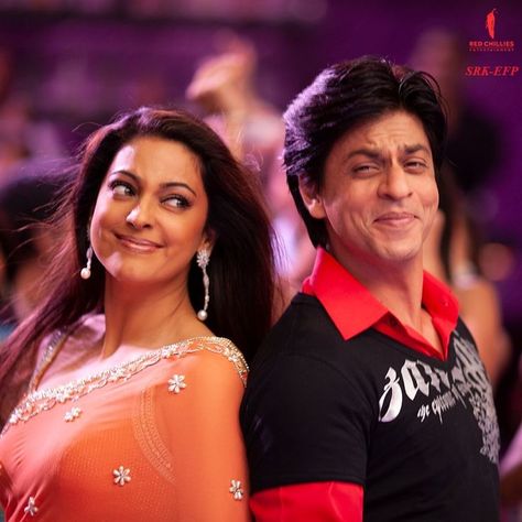 Srk And Juhi Chawla, Rani Mukherjee, Juhi Chawla, Om Shanti, Om Shanti Om, Shah Rukh Khan, Indian Movies, Cool Instagram Pictures, Shahrukh Khan