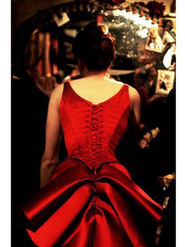 Satine's red lace up number worn by Nicole Kidman in Moulin Rouge! Nicole Kidman Moulin Rouge, Red Victorian Dress, Satine Moulin Rouge, Moulin Rouge Outfits, Film Moulin Rouge, Moulin Rouge Movie, Moulin Rouge Costumes, Red Wedding Dress, Red Silk Dress