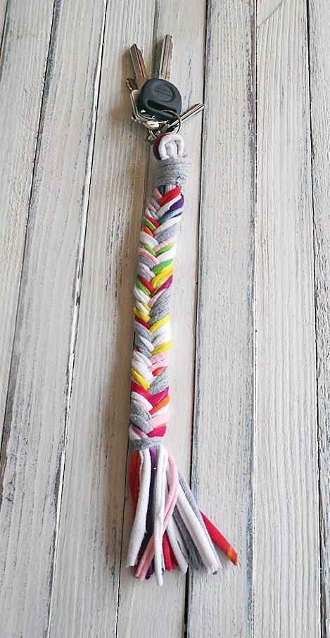 Recycled T-Shirt DIY Keychain | AllFreeKidsCrafts.com Tee Shirt Crafts, Braided T Shirts, Jeans Recycle, Girl Craft, Recycling Projects, Upcycle Diy, Keychain Craft, Crafts For Teens To Make, Upcycle Tshirt