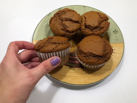 Hot Water Gingerbread Muffins - Trains Gingerbread Muffins, Soft Cookies, Southern Pacific, Cookies Easy, Gingerbread Recipe, Soft Cookie, Pan Bread, Small Cake, Dinner Is Served