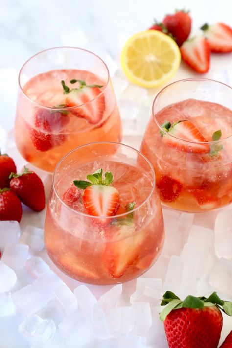 Low Calorie Liquor, Tequila Spritzer, Tequila Sangria, Tequila And Lemonade, Crafty Cocktails, Spritz Cocktails, Strawberry Tequila, Prosecco Drinks, Strawberry Cocktails