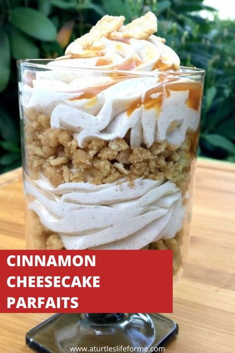 These Cinnamon Cheesecake Parfaits whip up in just a few minutes and are so refreshing! Cooking Vibes, Food Truck Desserts, Cheesecake Parfait, Cinnamon Cheesecake, Cinnamon Roll Cheesecake, Cheesecake Parfaits, Cinnamon Twists, Healthy Cheesecake, Cheesecake Cups