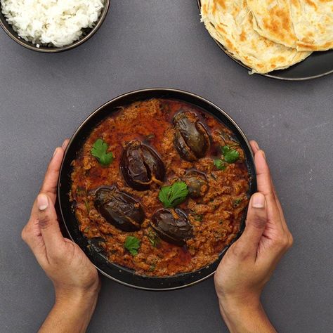 Gutti Vankaya Kura (Stuffed Brinjal Curry) Gutti Vankaya, Peanut Masala, Brinjal Curry, Coconut Ginger, Tomato Curry, Chapati, Coriander Seeds, Indian Spices, Curry Leaves