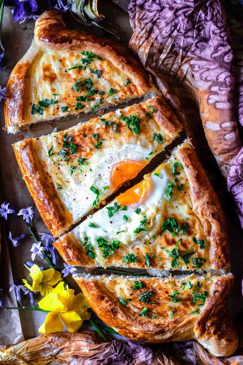 This Gluten Free Khachapuri (Georgian cheese bread) is so cheesy, super flavorful, savory, comforting, satisfying, soft, and so delicious! Fodmap Lunch, Homemade Gluten Free Bread, Fodmap Breakfast, Fodmap Friendly Recipes, Bread Gluten Free, Gluten Free Dough, Cheese Bread Recipe, Decadent Food, Fantasy Food