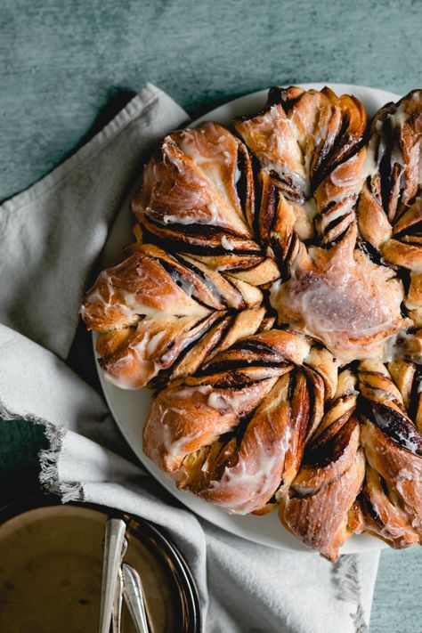 Chocolate Star Bread Pantry Mama, Chocolate Star Bread, Christmas Star Bread, Star Bread, Chocolate Stars, All Spice, Spiced Chocolate, Mexican Chocolate, Dough Ingredients