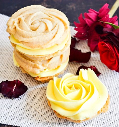 Vanilla and Lemon Spritz Sandwich Cookies Red Velvet Cheesecake Cupcakes, Perfect Scones Recipe, Lemon Spritz, Cheesecake Frosting, Spritz Cookie Recipe, Lemon Buttercream, Spritz Cookies, Cheesecake Cupcakes, Cookie Press