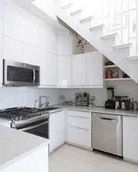 Corner Pantry Cabinet, Apartment Needs, Corner Kitchen Cabinet, Stylish Apartment, New Kitchen Cabinets, Kitchen Corner, Cool Kitchen Gadgets, Apartment Kitchen, White Kitchen Cabinets