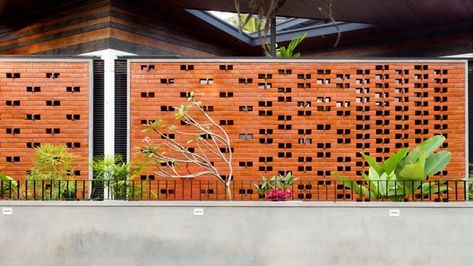 Gallery of Kecherile Veedu / Finder Studio - 6 Brick Compound Wall Design, Kerala Homes, First Rain, Compound Wall Design, Garden Mural, Compound Wall, Brick Art, Kerala Houses, Long Walls