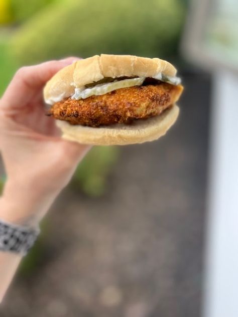 4 POINT HEALTHY "MCCHICKEN" DUPE - Ashley Tracks | Healthy, Quick Recipes For Real Life Ashley Tracks Points, Healthy Crispy Chicken Sandwich, Healthy Mcchicken, Healthy Crispy Chicken, Healthy Quick Recipes, Shake N Bake Chicken, Crispy Chicken Sandwich, Hamburger Rolls, Crispy Chicken Sandwiches