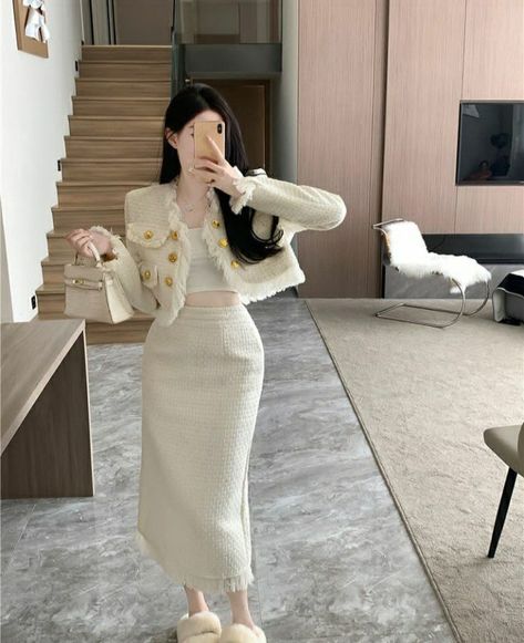 Korean Classic Outfit, Crazy Rich Asians Outfits Ideas, Crazy Rich Asians Outfits, French Lady, New Y2k, Y2k Long Sleeve, Minimal Outfit, Easy Trendy Outfits, Asian Outfits