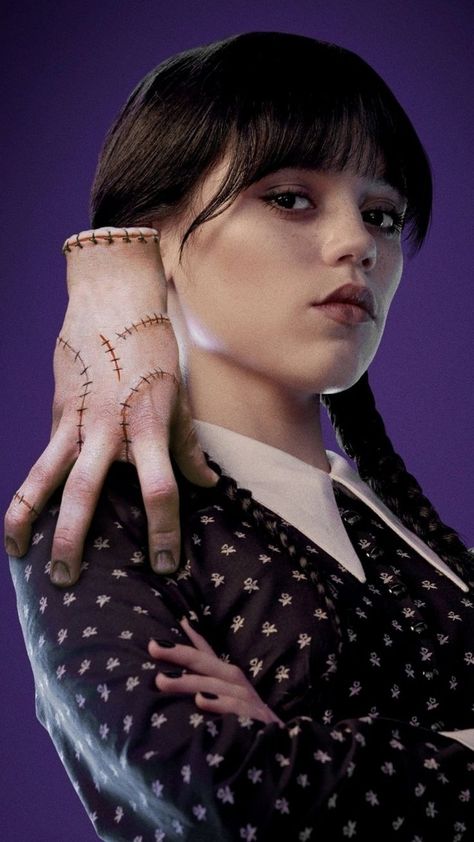 Addams Family Theme Party, Wednesday Wallpaper, Jenna Ortega Wednesday, Wednesday Addams Outfit, Addams Family Theme, Wednesday Outfit, Wednesday Movie, Addams Family Wednesday, Famous Portraits