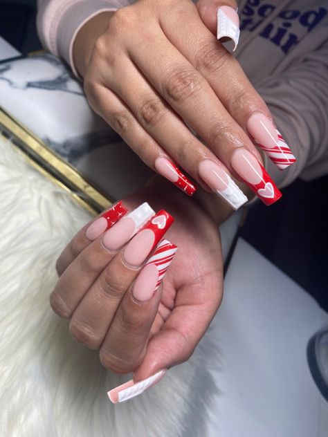 Candy Cain Nails, Candy Cane French Tip Nails, Winter French Tip Nails, Nail Art Hearts, Candy Cane Nail Art, Candy Crane, Candy Cane Nail, Xmas Nail, Xmas Nail Art