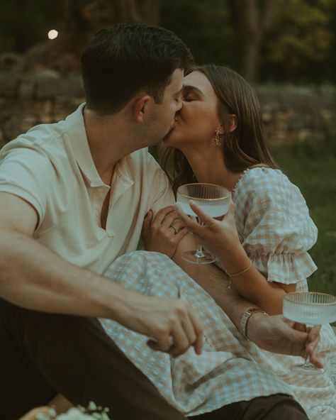 The last of my creative couples sessions and I’m so sad 😩 This summer was one for the books and who knows, I may just make these a seasonal or yearly thing!! Happy Labor Day 🖤 Couples | Couples Photography | Couples Photoshoot | Fall Photos | Fall Photo Inspo | Fall Minis | Engagement Session | Engagement Session Inspo | Picnic Couples Photos #cinematic #cinematicphotography #storytelling #storytellermagazine #cinematicphotographer #documentaryphotography #couples #couplesphotography #dir... Cinematic Photography Aesthetic Couple, Couples Photoshoot Cinematic, Storytelling Couple Photography, Engagement Photoshoot Picnic, Fall Picnic Engagement Photos, Couple Photoshoot Picnic, Fall Picnic Photoshoot, Fall Pictures For Couples Outfits, Picnic Couple Photoshoot