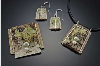 Bark Jewelry, Bark Crafts, Goblincore Decor, Birch Bark Crafts, Everyday Crafts, Nature Craft, Mixed Media Design, What Is An Artist, Inspirational Jewelry