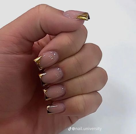 Gold French Tips, Cut Dog Nails, Gold French Tip, Short Coffin Nails Designs, Acrylic Nails Almond Shape, Henna Nails, Gold Acrylic Nails, Nail Trimming, Hard Nails