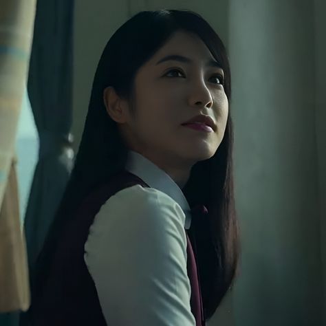 Shin Ye Eun Icon, The Glory Shin Yeeun, Shin Ye Eun The Glory, The Glory Yeon Jin, Kdrama The Glory, Park Yeon Jin, Glory Kdrama, Shin Ye Eun, Kpop Costume