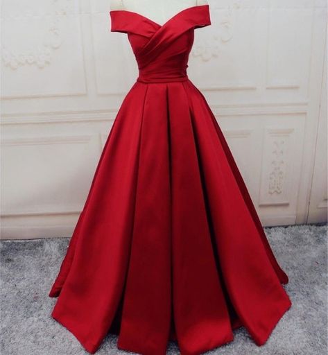 Burgundy Dress Outfit, A Line Bridesmaid Dresses, Vintage Clothing Styles, Wine Red Prom Dress, Bridesmaid Dresses 2017, Red Colour Dress, Bridesmaid Dresses 2018, Wedding Dress Patterns, Red Prom