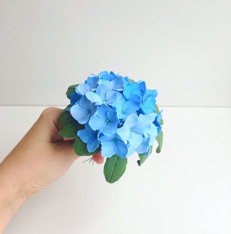 Hydrangea made of clay     #hydrangea #flowers #bouquet #wedding Clay Magnets, Dry Clay, Polymer Clay Flowers, Clay Flowers, Air Dry Clay, Clay Art, Hydrangea, Clay Jewelry, Sprinkles