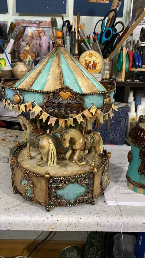 Circus Crafts, Circus Theme, Carousel Horses, Rocking Horse, Antique Toys, Box Art, Altered Art, Carousel, Vintage Toys