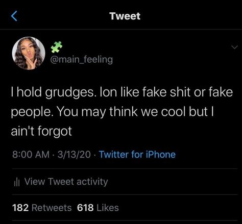 Fake Best Friend Tweets, Tweets Bout Fake Friends, Qoutes About Fake People Karma Twitter, Fake Bsf Quotes, Fake People Tweets, Twitter Quotes About Fake People, Tweets About Fake Friends, Weird Friends Tweets, Indirect Quotes For Fake Friends