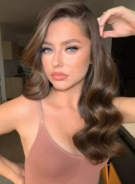 Natural Brown Hair, Rambut Brunette, Brown Hair Looks, Brown Hair Inspo, Bridesmaid Hair Makeup, Spring Hair Color, Hair Color Light Brown, Brown Hair Balayage, Light Hair Color