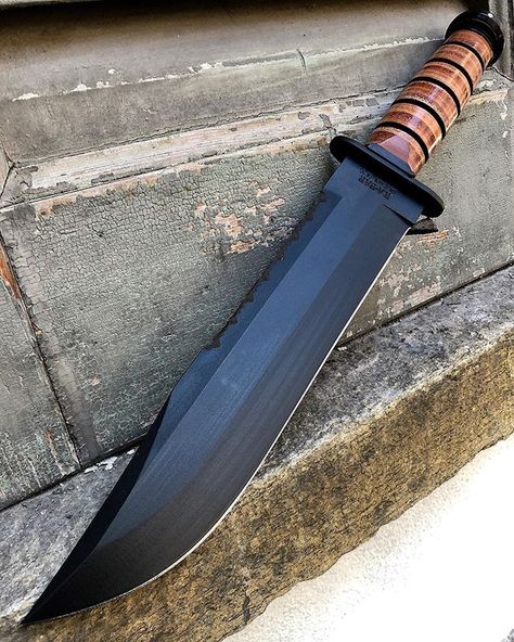 Big Brother Survival knife  Follow us @coltelleriacollini  Order: knives.it ------------------------------- #hunting #hunter #knivesdaily #blades #kabar #intothewild #intothewoods #hunting #hunt #bushcrafting #knifelife #hunters #nitecore #exploremore #bushcraft #neverstopexploring #survival  #woodsman #hiking #camping #wanderlust #wildernessculture #thegreatoutdoors #getoutside #wilderness #mountains #knives #knife #knifenut #outdoor  Follow: @coltelleriacollini  @knives.it  @italianknives  @co Kabar Knife, Usmc Vietnam, Knife Holster, Military Knives, Ka Bar, Dagger Knife, Knife Collection, Work Gear, Cool Knives