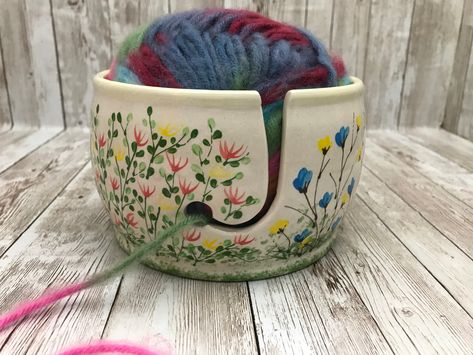 Ceramic Yarn Bowl Painting Ideas, Yarn Bowl Painting Ideas, Bowl Painting Ideas, Yarn Bowls Pottery, Bowl Painting, Ceramics Bowls, Ceramics Bowls Designs, Ceramic Yarn Bowl, Yarn Bowls