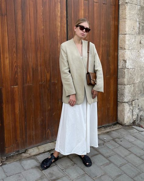 Outfit Ideas Oversized, Oversized Blazers, White Skirt Outfits, Cool Denim, Street Style Spring, 여름 스타일, Spring Outfit Ideas, Style Muse, Minimal Outfit