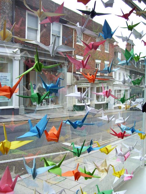 Origami crane window display at Hawthorn Craft haha, did that been there years ago. but it works Origami Display, Easy Craft Activities, Shop Window Ideas, Window Display Ideas, Origami Cranes, Paper Cranes, Origami Crane, Window Ideas, Diy Craft Ideas