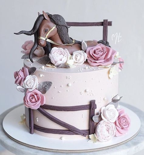 Girls Horse Birthday Cake, Horse Themed Cakes Ideas, Horse Cakes Birthday Girl, Cake With Horses Birthday, Birthday Cake Horse Theme, Horse Birthday Cake Ideas, Horse Cake Ideas For Girls Birthdays, Horse Cakes For Girls Birthday Parties, Spirit Cakes Horse