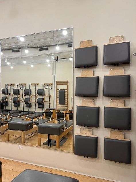 Pilates Studio Storage Ideas, Pilates Equipment Storage, Pilates Studio Storage, Reformer Studio, Pilates Inspiration, Studio Renovation, Pilates Room, Storage Bench Seating, Yoga Studio Design