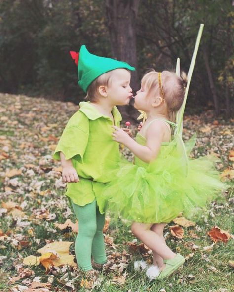 Brother Sister Halloween, Brother Sister Halloween Costumes, Sister Halloween Costumes, Sibling Halloween Costumes, Twin Costumes, Sibling Costume, Halloween Costumes To Make, Twin Halloween, Twin Halloween Costumes