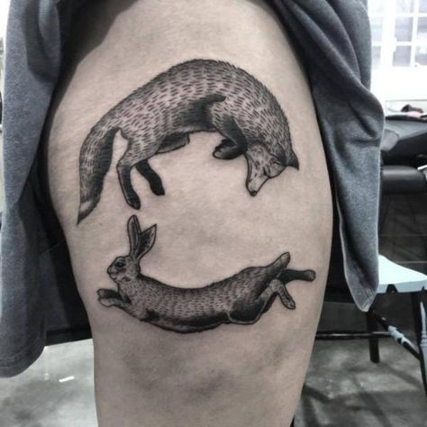 Differing take on yin and yang Hound Tattoo, Coyote Tattoo, Sacred Art Tattoo, Engraving Tattoo, Beginner Tattoos, Witch Tattoo, Rabbit Tattoos, Doodle Tattoo, The Hound