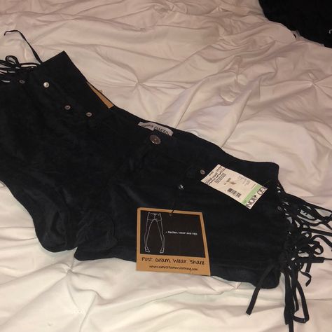 Black Velvety Shorts With Fringe On The Sides. Never Worn Shorts With Fringe, Fringe Shorts, Tassel Shorts, Famous Black, Short Fringe, Black Fringe, Swaggy Outfits, Almost Famous, Jewelry Outfit